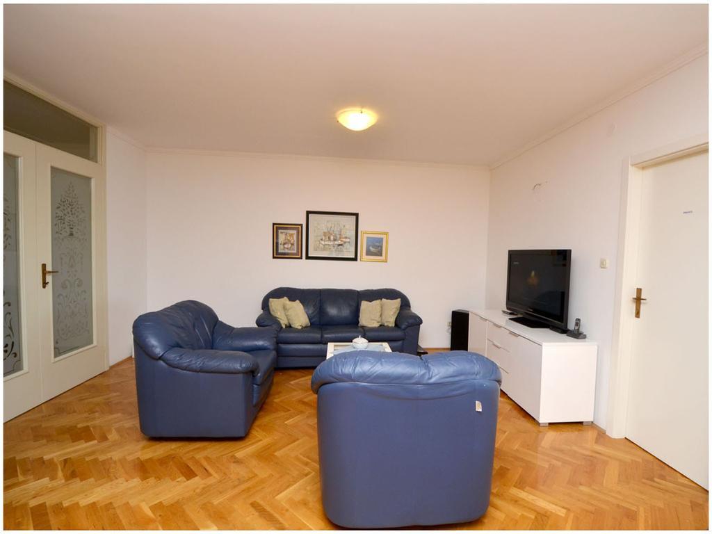 Apartment Laura Podstrana Habitación foto